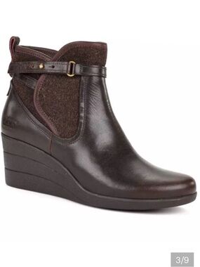 UGG Emalie Chocolate Brown Leather Wedge Ankle Bootie Size 9